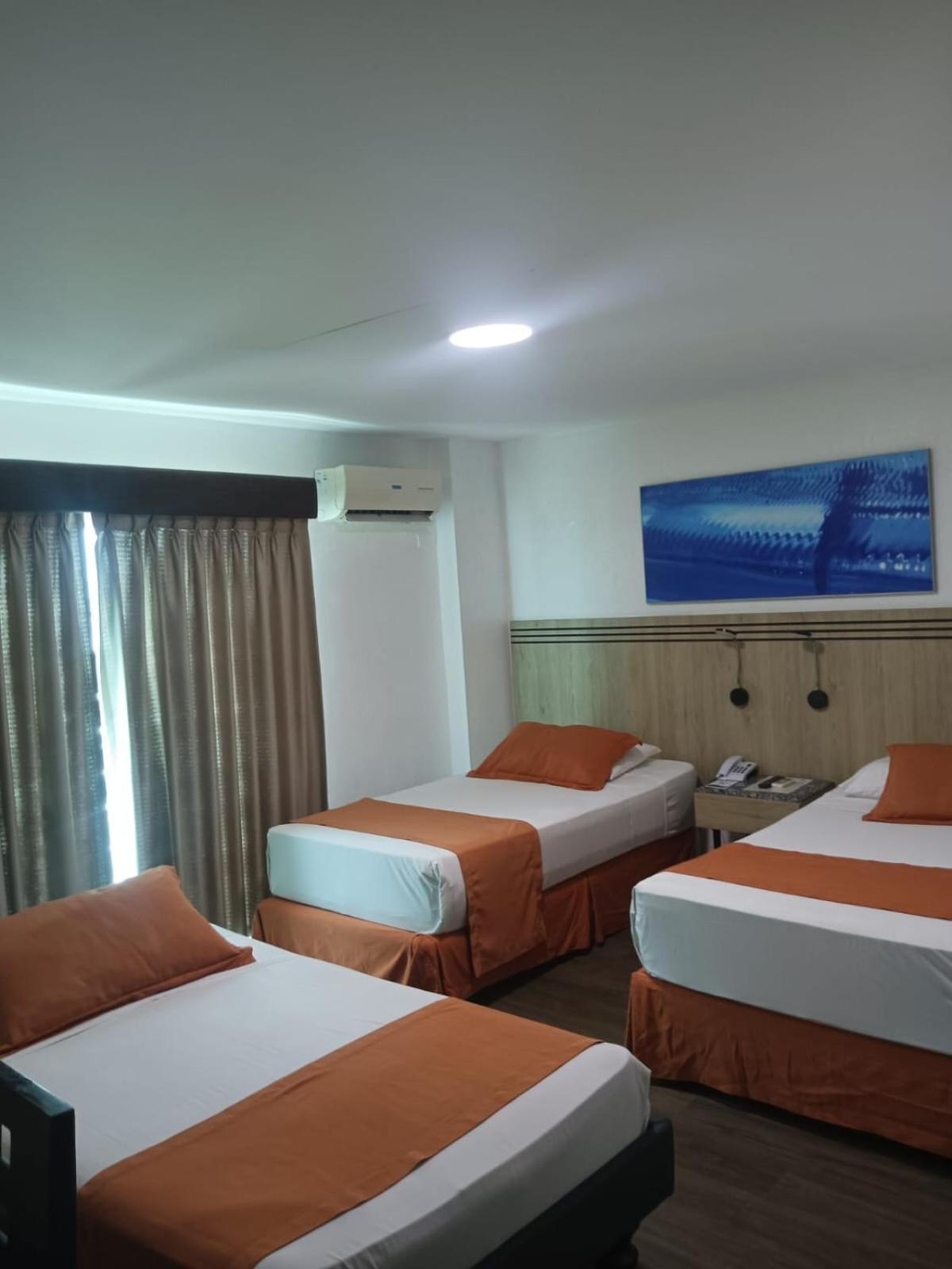 Hotel Mar Azul Manta Exteriör bild