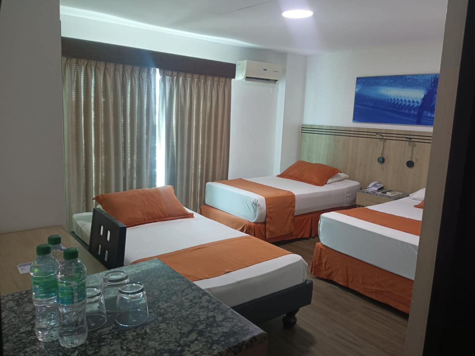 Hotel Mar Azul Manta Exteriör bild