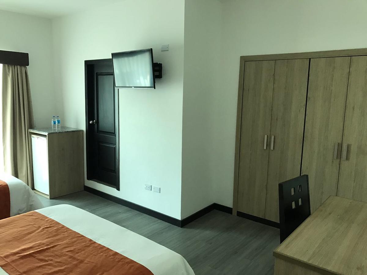Hotel Mar Azul Manta Exteriör bild